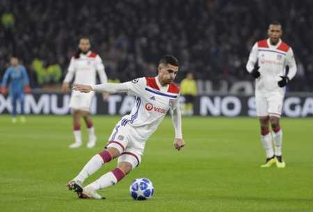 于一名内线 于一名内线